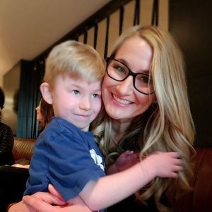 Meet your Posher, Leslie